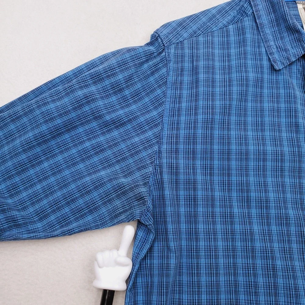 North Face Shirt Mens Medium Blue Black Plaid Long Sleeve Button Up Pocket